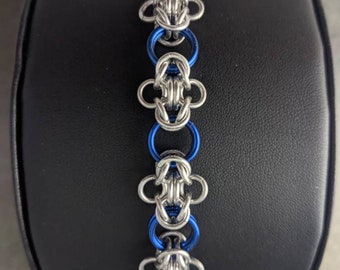 Crowned Byzantine Weave Blue Chainmaille Bracelet
