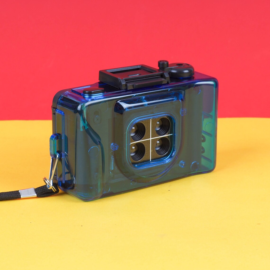 P&S 35mm film camera with 4 lenses. Plastic Fantastic! Great for lomography. NEW, unused blue point and shoot camera with four lenses!, foto 3 di 5