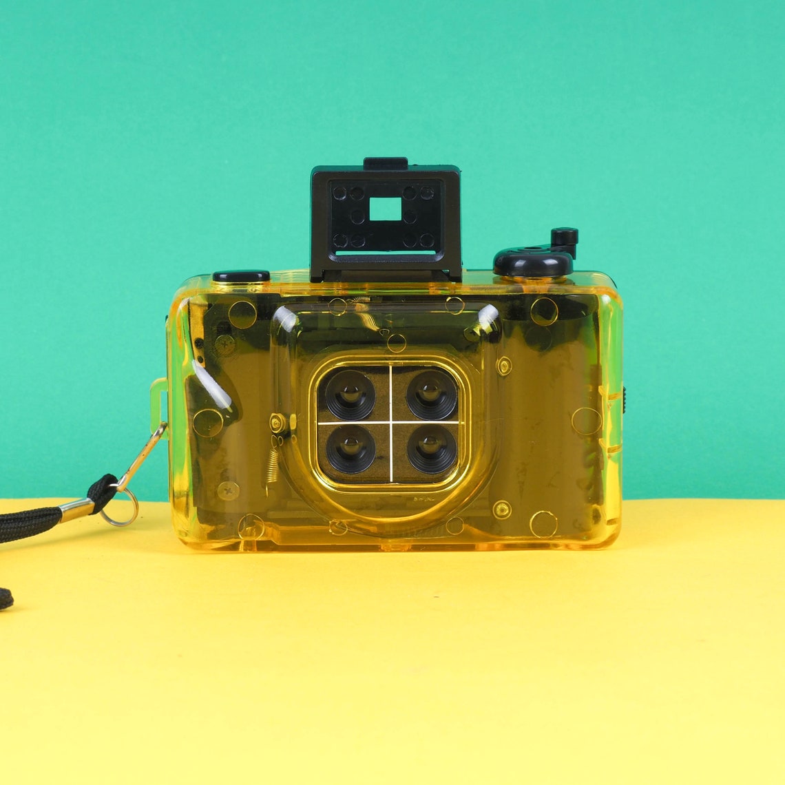 Yellow 35mm Film Camera: 4 Lens Action Cam - Lomography, foto 4 di 5