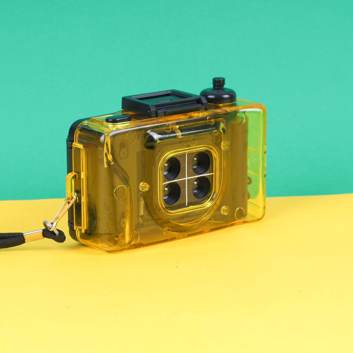 Yellow 35mm Film Camera: 4 Lens Action Cam - Lomography, foto 3 di 5