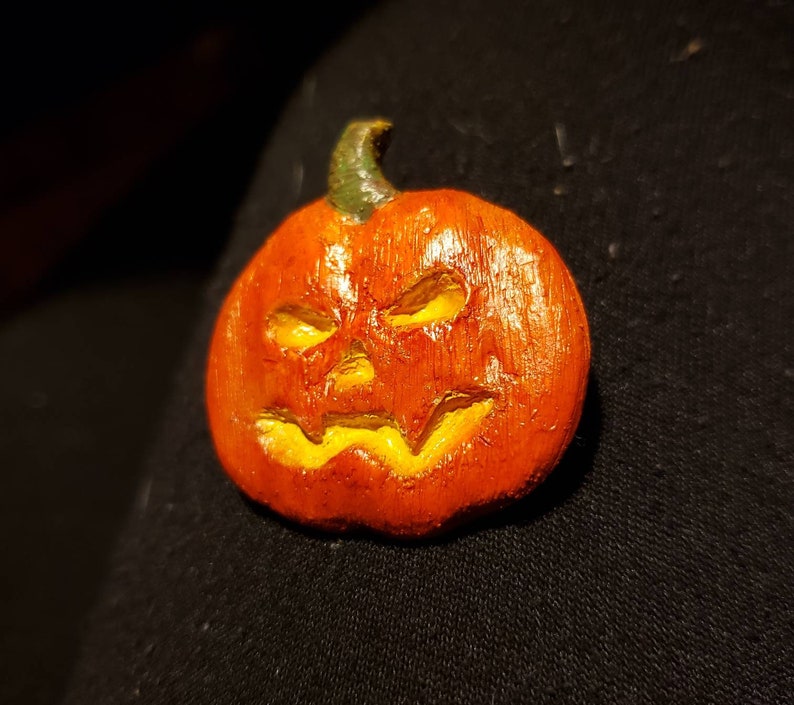 Handmade Jack-O-Lantern Pin image 3