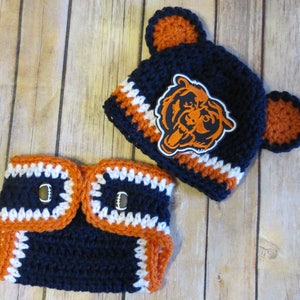 Chicago Bears Crochet Hat Diaper Cover Set, Newborn to 12 mo, photo props, NFL Bears, shower gift, NFL Football, Made to Order image 3