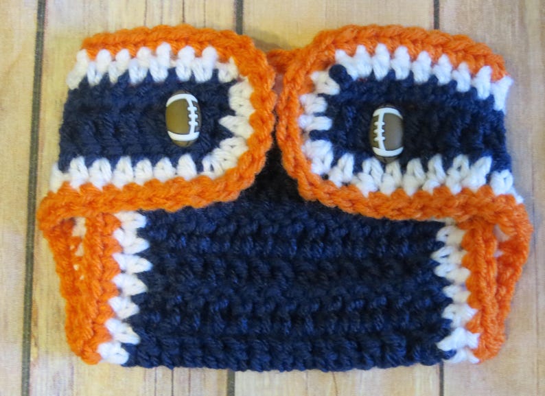 Chicago Bears Crochet Hat Diaper Cover Set, Newborn to 12 mo, photo props, NFL Bears, shower gift, NFL Football, Made to Order image 4