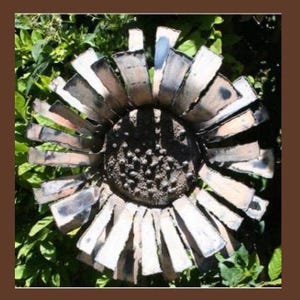 Recycled Sunflowers for Garden, Metal Sunflower, Sunflower Sculpture, Gardener Gift, Unique Flower Art, Outdoor Decor, Yard Sculpture