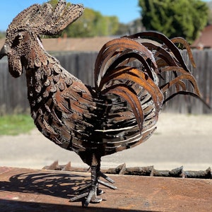 Scultura gallo in metallo, decorazione giardino gallo, arte metallica gallo, statua del gallo in metallo, arredamento del giardino, scultura cortile, regalo per giardiniere