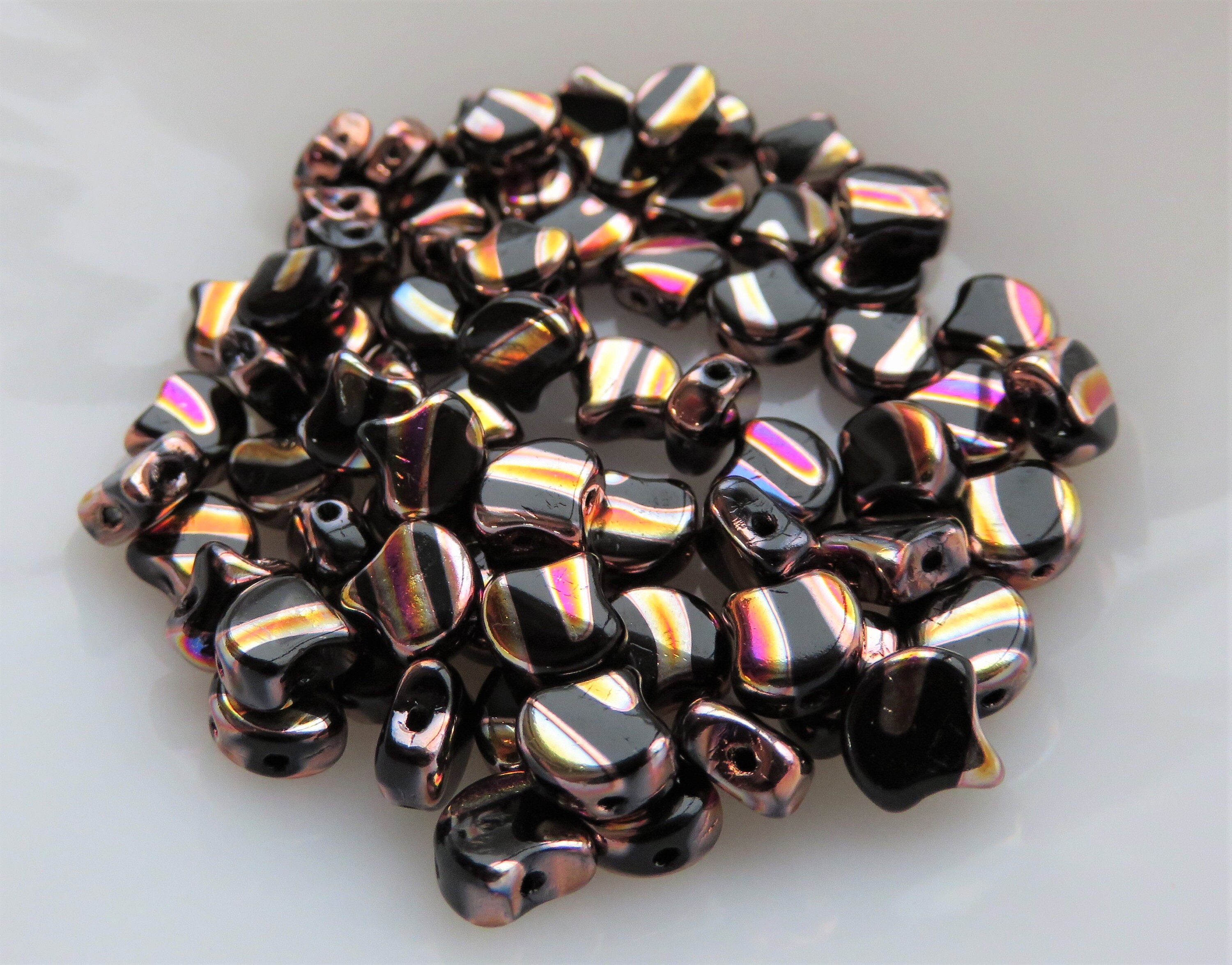10 grams Item TH1346 Fan Shaped Beads Jet Black With Stripe Ginko 2 Hole 7.5 mm Leaf