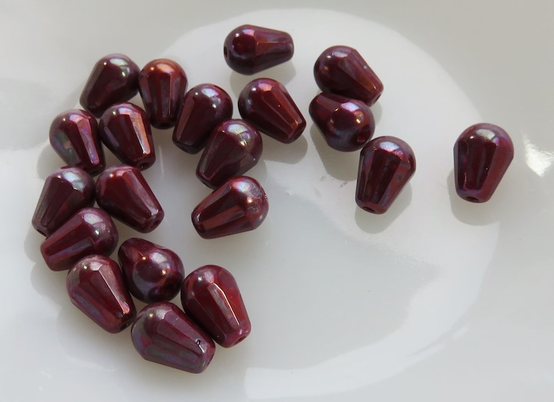 Small Czech Glass Faceted Thru Cut Teardrop Drop Bead Red Nebula 20 Beads Item 5837 8 x 6 mm