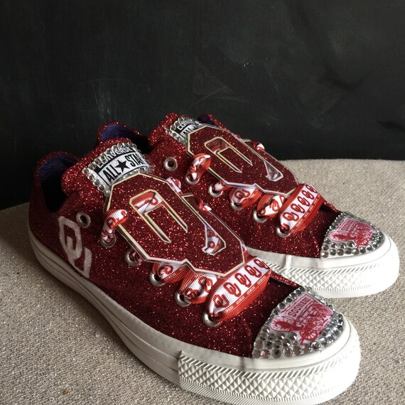 Items similar to Custom Converse Sooners on Etsy