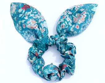 100% mulberry silk scrunchie with bow, bunny ears, knotted bow silk scrunchie, handmade, Hair tie, silk hair tie, luxury silk scrunchie
