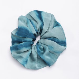 Silk scrunchie,100% mulberry silk scrunchie,Accessories,Tie and Dye,Handmade,Gift for her,Hair tie, silk hair tie, luxury silk scrunchie