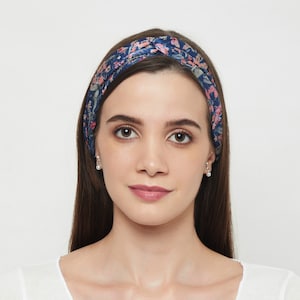 Pure silk headband, 100% natural mulberry silk, twisted knot, turban style, unique hand painted design, Gift For Her, Christmas Gift, image 2