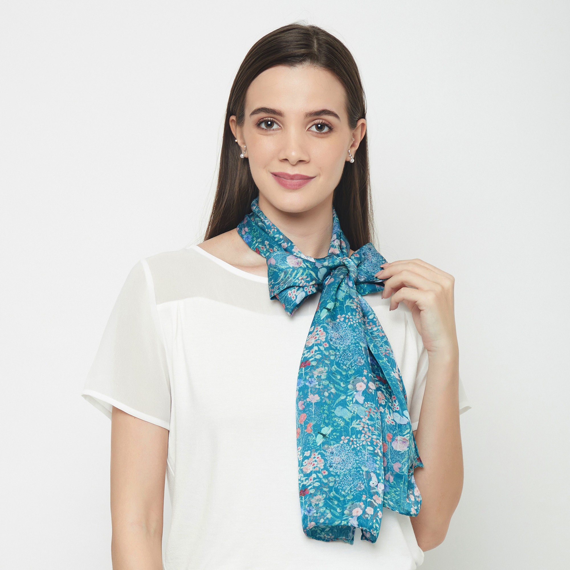 小物 Hand Printed Silk Scarf - blue 71sJZSHua3L._AC_SY350_QL65_.jpg
