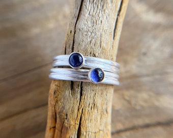 Iolite Ring Sterling Silver Minimalist ring Round 4mm Viking Stone Ring Blue Purple Gemstone double wire band Handmade USA