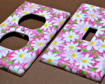 Pink Daisies   Light Switch Covers Outlet Covers
