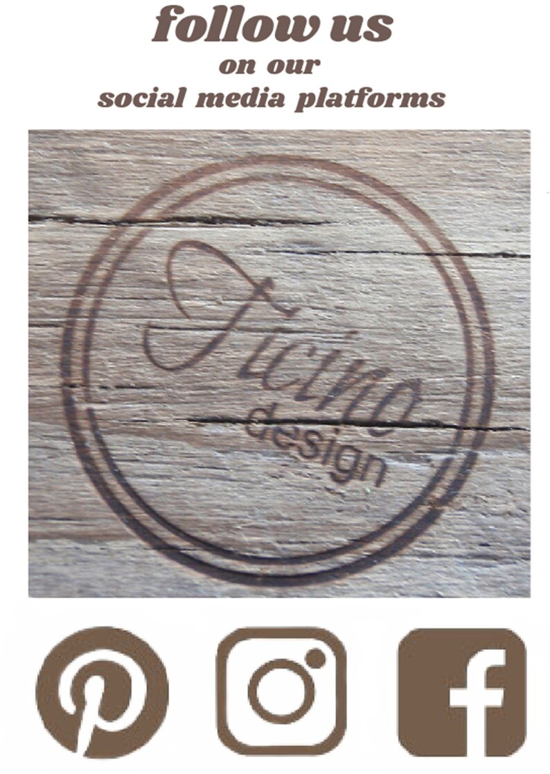 Pode incluir: Uma placa de madeira marrom com o texto "follow us on our social media platforms" e um logotipo que diz "Firma Design". Abaixo da placa est&atilde;o &iacute;cones para Pinterest, Instagram e Facebook.