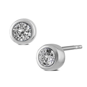 Small CZ Diamond Stud Earrings, 925 Silver, Rub-over Setting (6MM). Ref AE-E0904