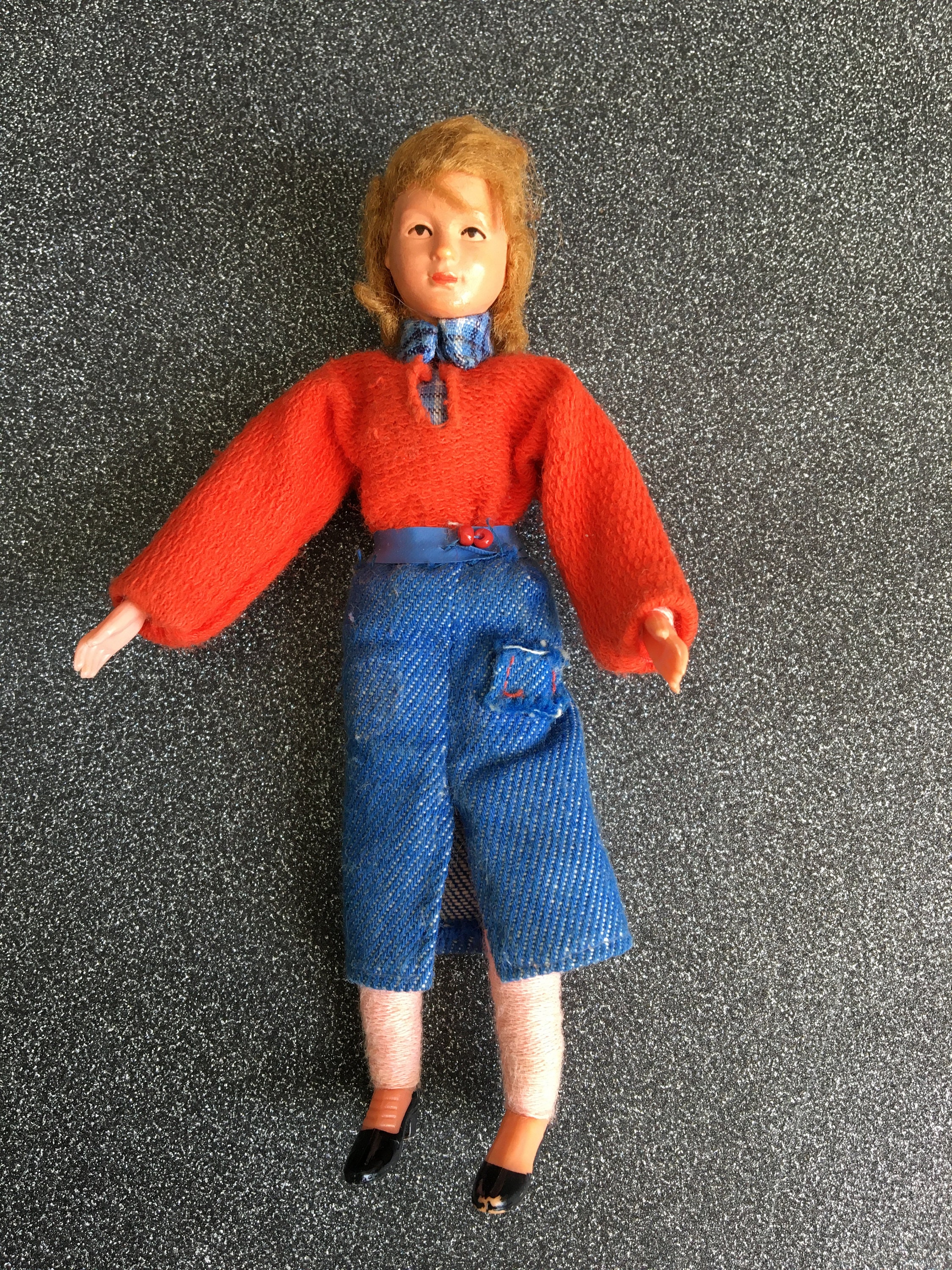 Vintage German Caco Dolls Dollhouse Family of 5 Thread