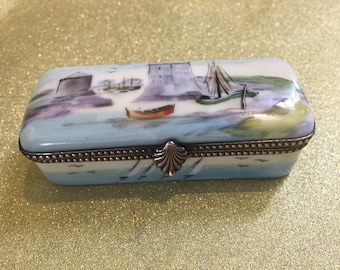 Porcelain Needle Box