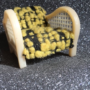 Poppenhuis stoel