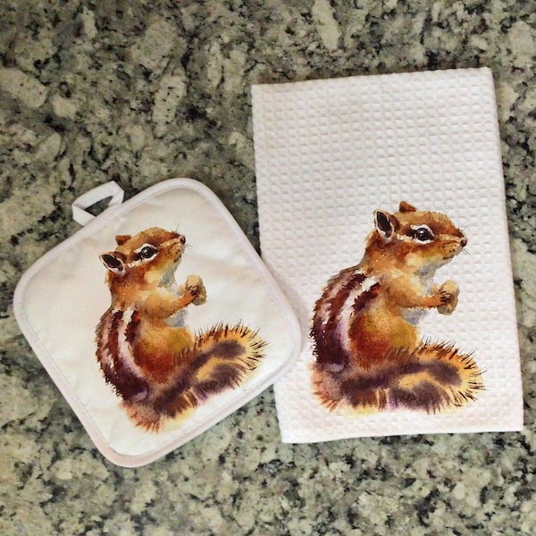 Chipmunk White Quilted Pot Holder and White Waffle Towel