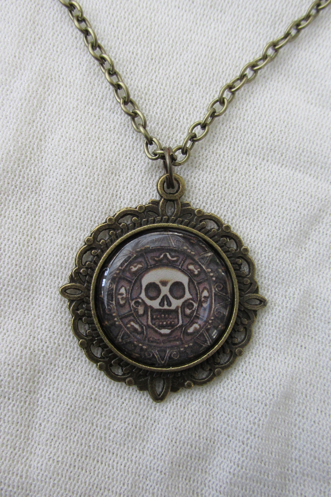 Collier Pirate Médaillon de Pirates des Caraïbes Etsy France