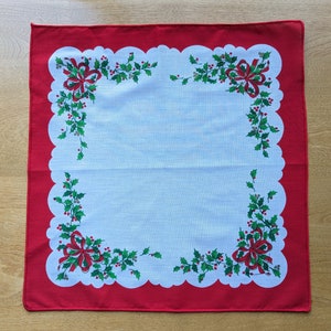 Christmas Kitsch Vintage Charming Christmas Cloth Napkins Basket Liner Wonderful Vintage Condition 50s/60s Unused?