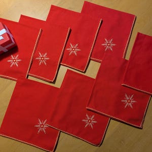 Christmas Kitsch Vintage Napkins 8 Hand Embroidered Charming Red White Gold Wonderful Vintage Condition 50s/60s Unused?