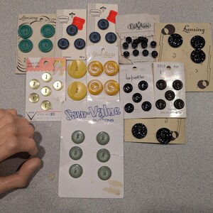 Vintage Assorted Colored Buttons 50s 60s 51 Buttons In Total Unused  Excellent