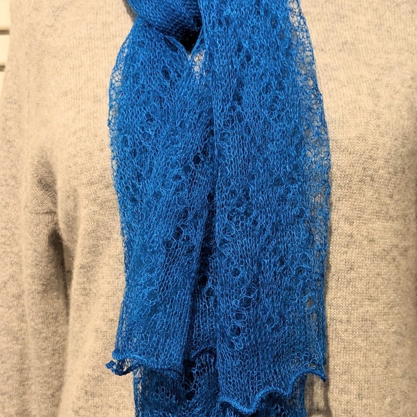 YIKES Scarf Shop Vintage Mohair Lace 100% Wool Brite Blue England Oakenhall 50s Rectangular 41 X 26  Excellent