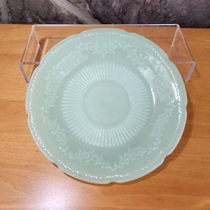 Vintage Anchor Hocking Fire King Jadeite Alice Saucer - 6 1/8&quot;