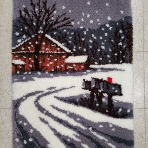 Vintage Latch Hook Kit Rug Wall Hanging, Snow Scene Rustic Barn, Farmhouse, Mailbox, Shag Rug