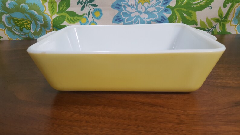Vintage Pyrex #503 Yellow Fridge Dish
