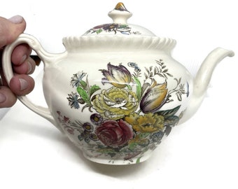 Winsor Ware Garden Bouquet Teapot