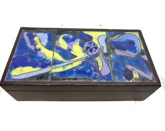 Vintage jewelry box | enamel vintage box