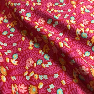 Tula Pink Fabric Wildflower Tomato PWTP073 Spirit Animal Collection - FreeSpirit Fabric - 100 % Quality Cotton -Yardage by Fat 1/4 18&quot;x22&quot;