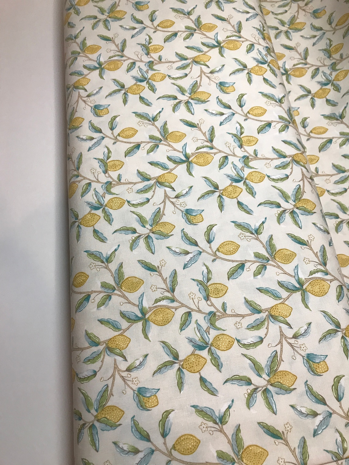 William Morris Fabric Lemon Tree in Linen Pattern PWWM047 Etsy