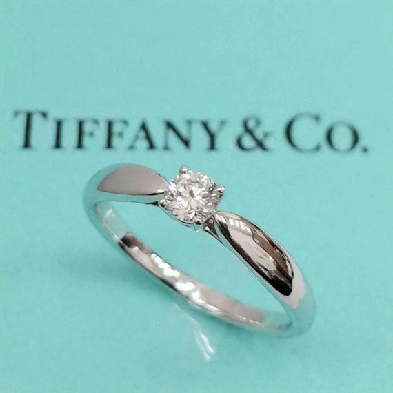 TIFFANY \u0026 Co. Harmony Platinum .19ct 