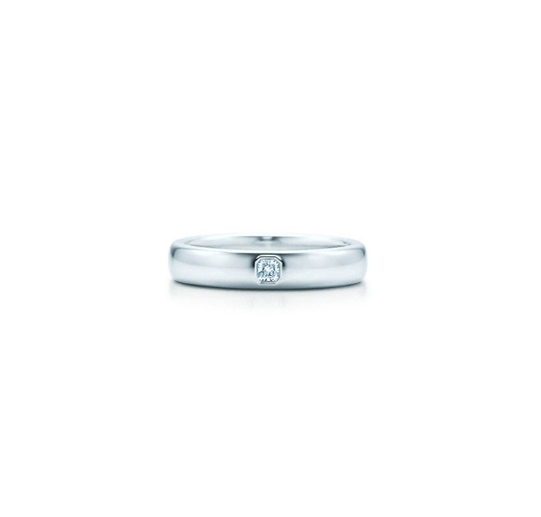 Tiffany classic wedding band deals