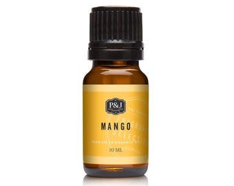 Peut inclure: Une bouteille en verre ambré de 10 ml avec un bouchon noir. L'étiquette est jaune avec du texte noir qui indique "P&J Fragrances Selection Mango Premium Fragrance Oil 10 ml".