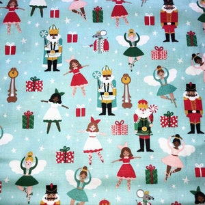 NUTCRACKER Dance CHRISTMAS HOLIDAY Exclusive JoAnns 100% Cotton Sewing Quilting Fabric Remnant 30&quot; x 44&quot;