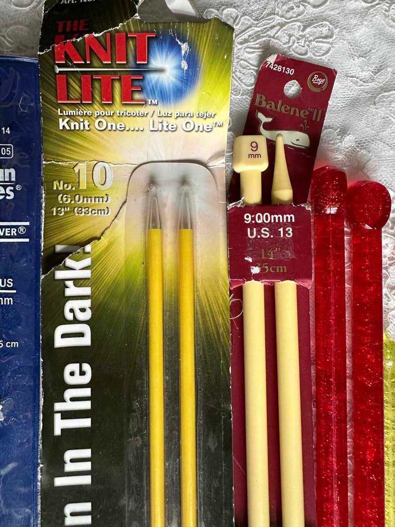 LARGE GROUP KNITTING Needles Big Variety Plastic Metal Knit Lite might need new batteries and More image 6