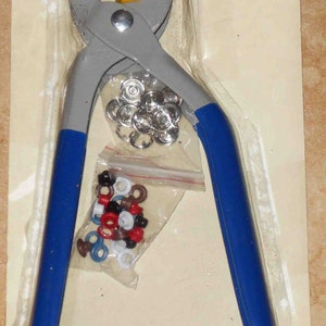 NEW Gripper Plier Fastener Kit with Eyelets Snaps  Eyelets Yarnology Brand For Snaps and Decorative Snaps