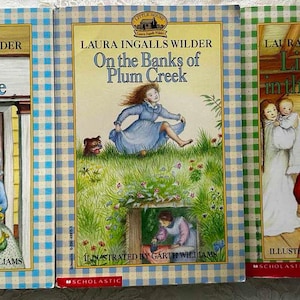 3 VINTAGE LAURA INGALLS Wilder Softcover Books Little Town, On the Banks of Plum Creek, Little Big House in the Big Woods