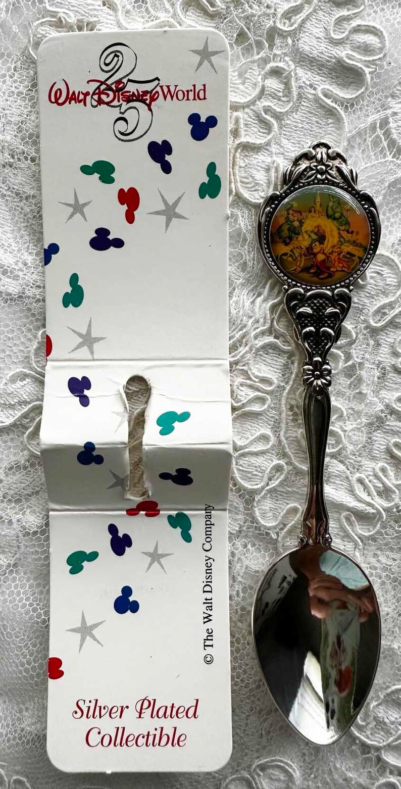 WALT DISNEY SPOON 25th Anniversary Made in New Zealand Silverplate With ...