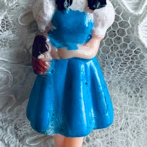 DOROTHY WIZARD Of Oz MINIATURE Figure  Maybe from an Old Music Box About 2" Tall Plastic Vintage out of production