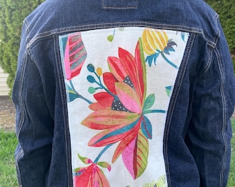 Upcycled Denim Jacket: Colorful Floral Patchwork Boho Chic (Large)