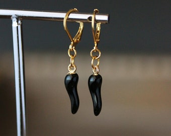 Italian Style Godd Luck Earrings Black Pepper Amulet Earrings Black Cornetto Earring Chili Pepper Earring Evil Eye Cornicello Lucky  Earring
