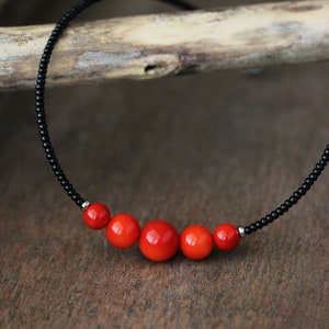 Black Seed Beads Necklace Red Coral Imitation Necklace Red Kultra Pearl Beads Necklace Unique Minimalist Black Red Choker Red Beads Bar