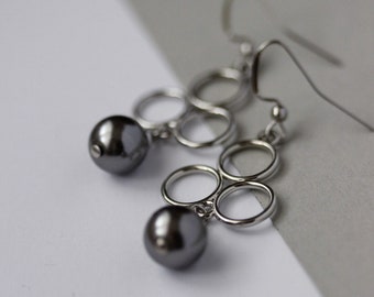 Silver Tone Circle Earrings Modern Pearl Earrings Silver Rings Earrings Unuque Dangle Geometric Earrings Gray Pearl Earrings Pearl Jewelry