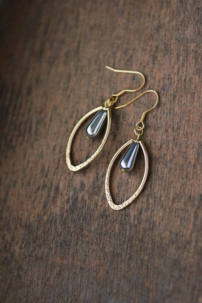 Long Oval Gold Tone Earrings Silver Hematite Stone Earrings Silver Drop Earrings Unique Elegant Dangle Earrings Gold Silver Teardrop Earring zdjęcie 4